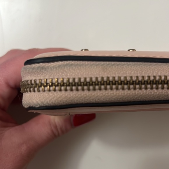 Blush pink Kate Spade wallet - Picture 4 of 6